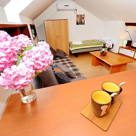 Ante Apartman Zára